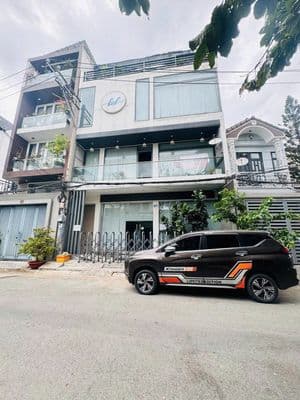 Cho Thuê Nhà3 Lầu Mặt Tiền Đường Số Cách Nguyễn thị thập 100m PTân Quy