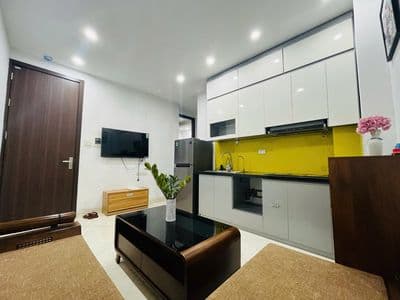 Tôi bán CCMN GIÁP NHẤT 50M² 2PN Full NT – SỔ ĐỎ Thang Máy, Ô TÔ ĐỖ CỬA