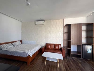 Cho thuê căn hộ, 40m2 - 2 mặt tiền đường Hà Đặc gần Dương Đình Nghệ