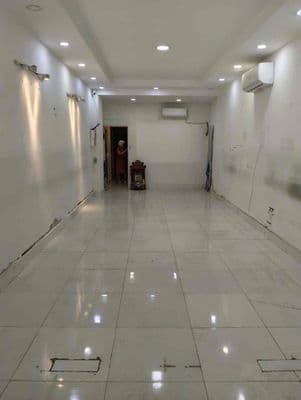 Cho thuê nhà đường 68 Lê Văn Việt ngay chợ kiến thiết 120m2 2PN 2WC