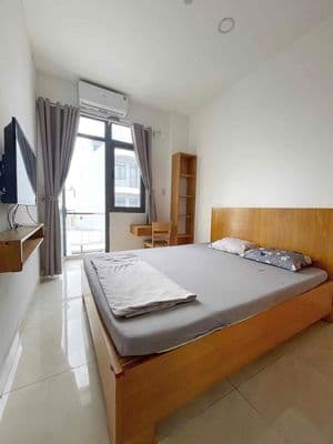 CHO THUÊ CĂN HỘ STUDIO BAN CÔNG SÁT ĐẠI HỌC VĂN LANG