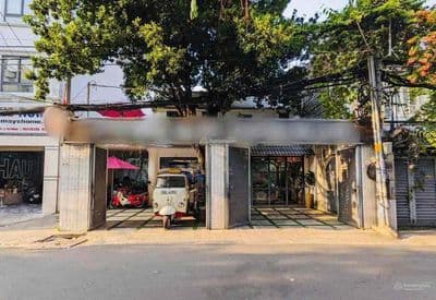 Ngang 12m - Villa Sân Vườn Đường Nguyễn Văn Đậu, Q.PN