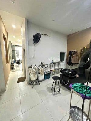 CHO THUÊ NHÀ 2 TẦNG ĐƯỜNG HUY CẬN- 4PN GẦN ĐH NGOẠI NGỮ