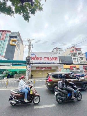 cho thuê mặt bằng MT Nguyễn Thị Thập 11x28 giá 165tr