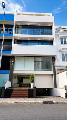 Cho thuê tòa văn phòng mặt tiền trần não 1056m2