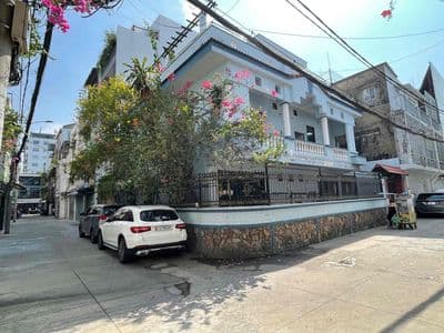 Ngang 8m - Villa Đường Xô Viết Nghệ Tĩnh - Đoạn 2 Chiều Hướng Về Q1