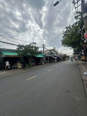 NHÀ NGUYÊN CĂN MẶT TIỀN THẠCH LAM , 8M X 15M , NHÀ MỚI 100% SẠCH SẼ