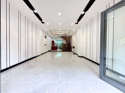 CHO THUÊ NHÀ KINH DOANH 3 TẦNG KĐT HÀ QUANG 2 GIÁ 29 TRIỆU/THÁNG