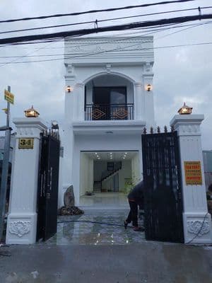 BÁN NHÀ MẶT TIỀN GẤP