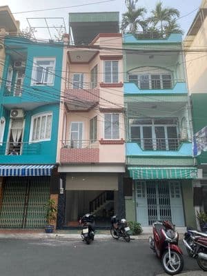 4x18m, 3 lầu. Mặt tiền Bà Hạt, Q10. Giá 25 triệu - Kinh doanh tự do