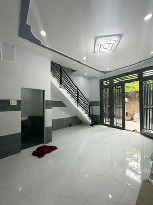 Bán Nhà 2 Tầng Sát Tên Lửa- 25M2 - Hẻm Thông Thoáng- Chỉ 3 Tỷ Xíu