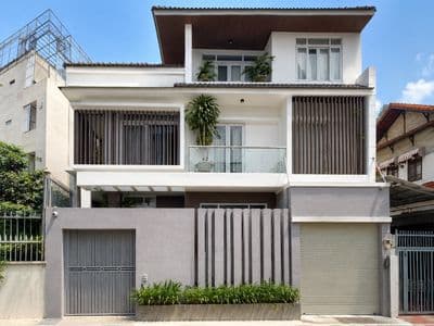 Nhà Cho Thuê Mới 100%,NTCB,Trệt 2 Lầu,5PN,5WC,160M2,Thang Máy,Giá 30TR