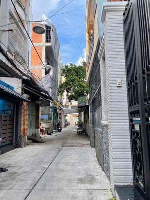 Đối diện nhà hát Hoà Bình, Hẻm Kinh Doanh, 75m² 4x19m– Ô Tô Tới Nhà