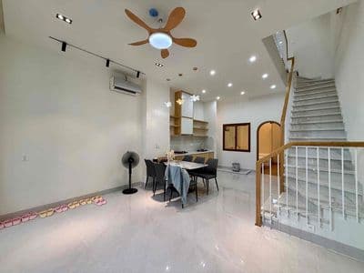 Cho thuê nhà đẹp 5 phòng ngủ gần biển mân thái - sơn trà