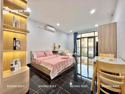 Cho thuê căn hộ ban công, máy giặt riêng, full nội thất ngay Vườn Lài