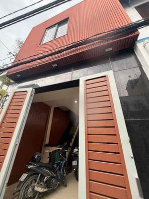 cho thuê nhà 1127 phạm văn đồng 2 tầng 2 phòng ngủ xe hơi