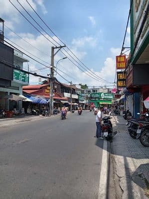 Cho Thuê Nhà 2 Mặt Tiền .Gần Chợ Tam Hà . Diện Tích 105m2. Gía 12 Tr