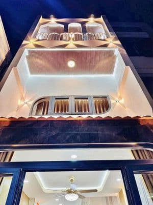 Chỉ 6tỷ! Bán nhà 3 tầng sát HXH Hoàng Hoa Thám, P5. Thích Quảng Đức