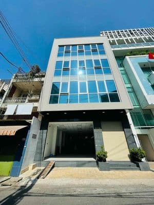 Cho thuê toà nhà lý thường kiệt dtsd 1300m2