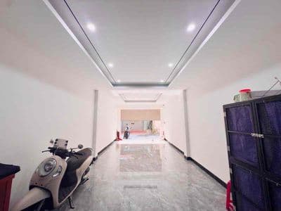 Hồ Đắc Di, ô tô đỗ cửa, vài bước ra hồ, nhà dân mới, 6 tầng thang máy