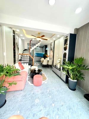 Phan Van Trị - 2 Tầng (3PN) Có 1PN Trệt, 36m2, Gần Mặt Tiền, Sân Để xe