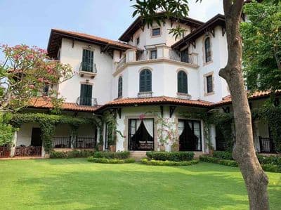 Cho thuê biệt thự sân vườn thảo điền dt 2.100m2 quận 2