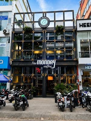 Cho Thuê Nhà MT Tô Hiến Thành 15x18 Trệt 2 Lầu Suốt P.13 Quận 10