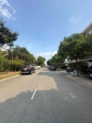 Mặt tiền đường 9 KDC Khang Điền, DT: 200m2/17.5 Tỷ
