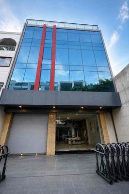 Cho thuê toà view kính chu văn an bình thạnh dtsd 500m2
