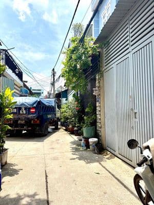 Nhà chính chủ 4x15m 1 trệt 2 lầu Nguyễn T Búp Q12