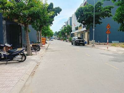 bán căn nhà trục chính kdc an phú thuận an