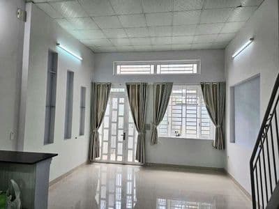 Cho thuê nhà sạch sẽ có đầy đủ nội thất