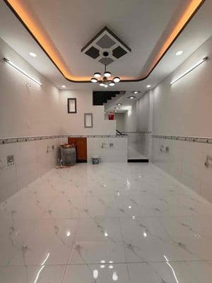 Hxh ngã tư âu cơ – lạc long quân, 5x12m 1 trệt 1 lầu 3pn giá hơn 5ty