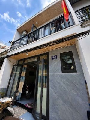 HẺM XE HƠI THÔNG NGAY KHU BIỆT THỰ PHÚ NHUẬN LÊ THỊ RIÊNG NGANG 5M