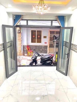 Nhà nguyên căn mới đẹp – giáp quận 1 – hẻm thông thoáng nguyễn hữu c