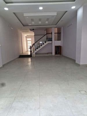 CHO THUÊ NHÀ NGUYÊN CĂN NGAY CHỢ 5X25M , 3 LẦU