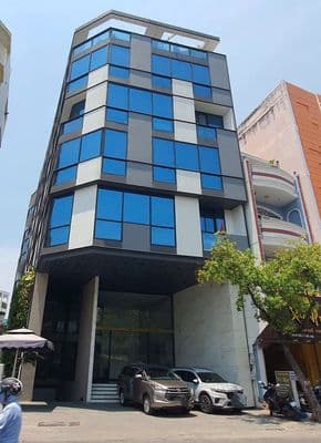 TÒA NHÀ MT THÍCH MINH NGUYỆT_8x20m, HẦM TRỆT 4 LẦU SUỐT, THANG MÁY