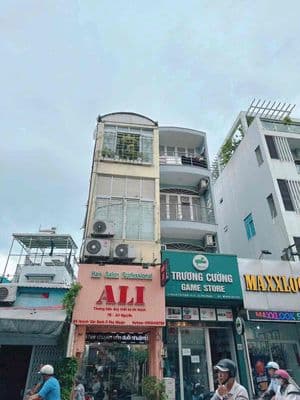 mặt tiền 40,6m2 kết cấu 1trệt lững 2 lầu chỉ 12ty tl lộc