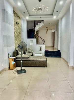 Nhà VIP khu ẩm thực Phan Xích Long