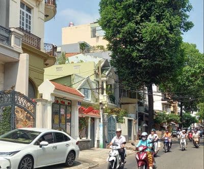 Cho thuê mặt bằng 2 tầng- Mặt tiền Phan Bội Châu Bình thạnh 28 Triệu.