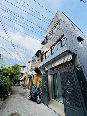 NHÀ BA ĐÌNH, HXH, 3 TẦNG, DTSD 80M2, LÔ GÓC, FULL VÀNG THỔ CƯ
