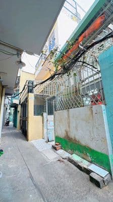 Nhà 3.3x7m/NH Ba Đình P8Q8 P.Chánh Hưng