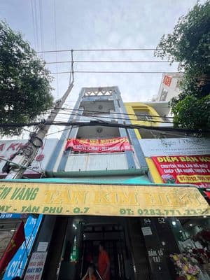 Cho thuê nhà nguyên căn, đối diện chợ tân mỹ