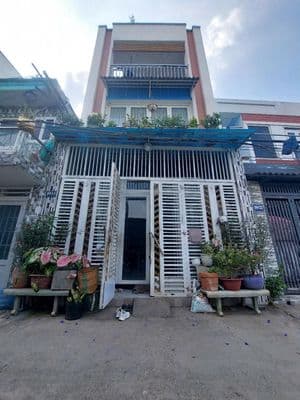 Chỉ 6 tỷ -Nhà Gò Vấp -Hẻm xe hơi -khu phân lô, DT 5x11m, xây 4T bề thế