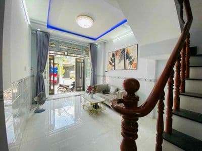chính chủ bán nhà 1 tỷ 7 hẻm oto 2 phòng ngủ