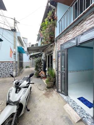 Nhà rẻ trả góp. 1 lầu. HT45. hẻm thông thoáng BAO QUY HOẠCH
