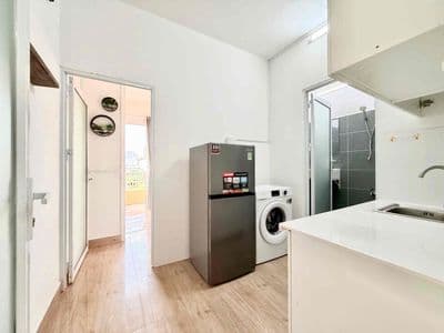 Căn hộ 37m2 tách bếp, ban công có máy giặt riêng gần ĐH Văn Lang