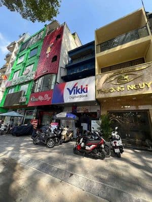 NHÀ MẶT TIỀN - TRẦN HƯNG ĐẠO - QUẬN 1 GIẢM 1. 5 TỶ - CÒN 28.5 TỶ