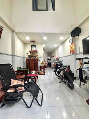 2 TẦNG, NGAY CHỢ PHÚ LÂM QUẬN 6, 4x17, 1/ SÁT MT, Ở VÀ GIỮ TIỀN ĐỈNH