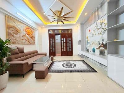 Trương Định cách phố 20m ngõ thẳng , tiện ích đầy đủ